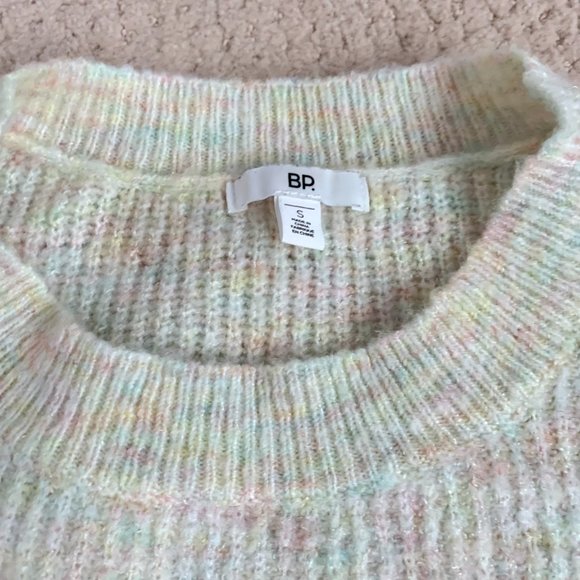 Soft Cream Knit Sweater - Picture 3 of 4